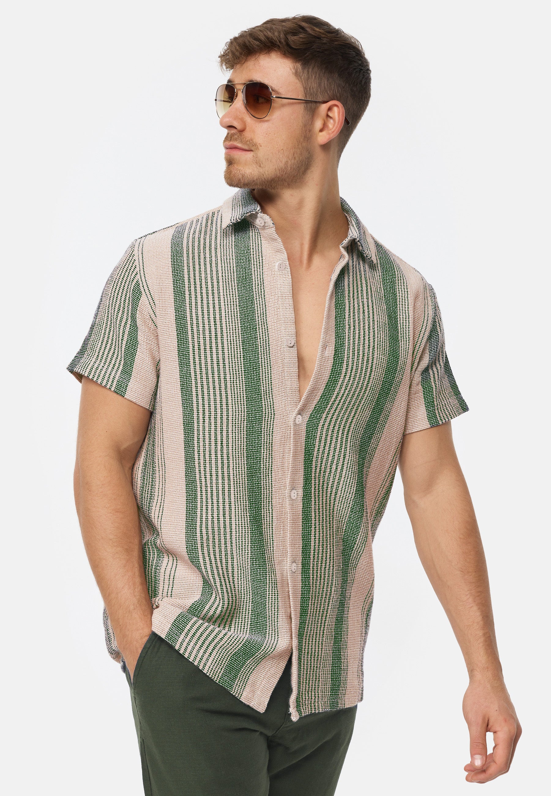 #farbe_army-stripe